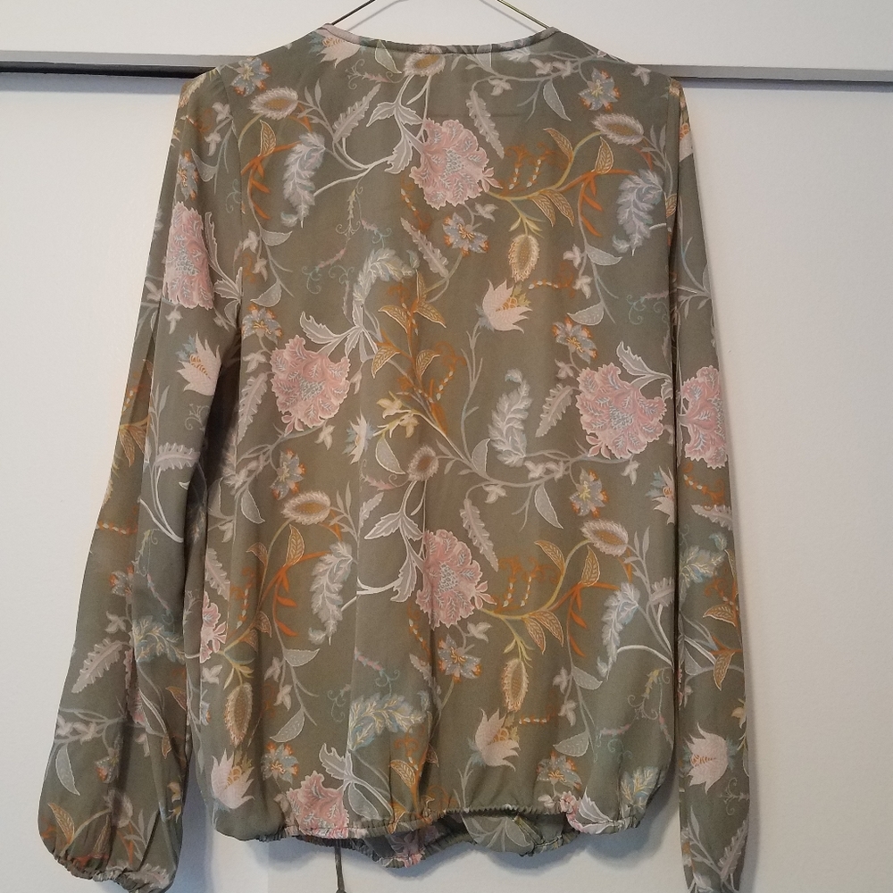 Shirt - Picture 2 of 3